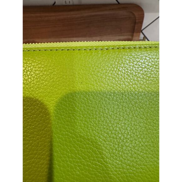 Michael Kors Jet Set Large Continental Wallet Wristlet Brown  Michael Kors Jet Set Continental Wallet in a bright lime green pebbled leather
